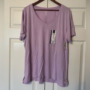 Member’s Mark V-Neck Tee